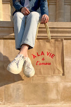 Lade das Bild in den Galerie-Viewer, Tasche - À LA VIE à l’amore