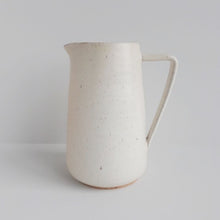 Lade das Bild in den Galerie-Viewer, Ø-Water Jug, Wasserkrug in verschiedenen Farben