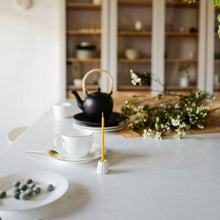Lade das Bild in den Galerie-Viewer, Kerzenhalter aus Porzellan - verschiedene Farben