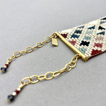 Lade das Bild in den Galerie-Viewer, Marion Mazo - gewebtes Armband
