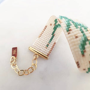 Armband mit gold Verschluss aus Glasperlen handgemacht 