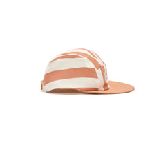 Lade das Bild in den Galerie-Viewer, Kids one size Sommer Cap aus recyceltem Material in der Farbe Cinnamon White
