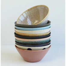 Lade das Bild in den Galerie-Viewer, Ø-Bowl klein aus der Bornholm Keramikfabrik in verschiedenen Farben

